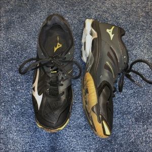 Mizuno Volleyball Shoes